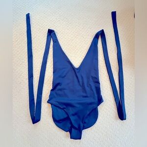 Londre’s famous Multiway Navy Swimsuit Size Medium